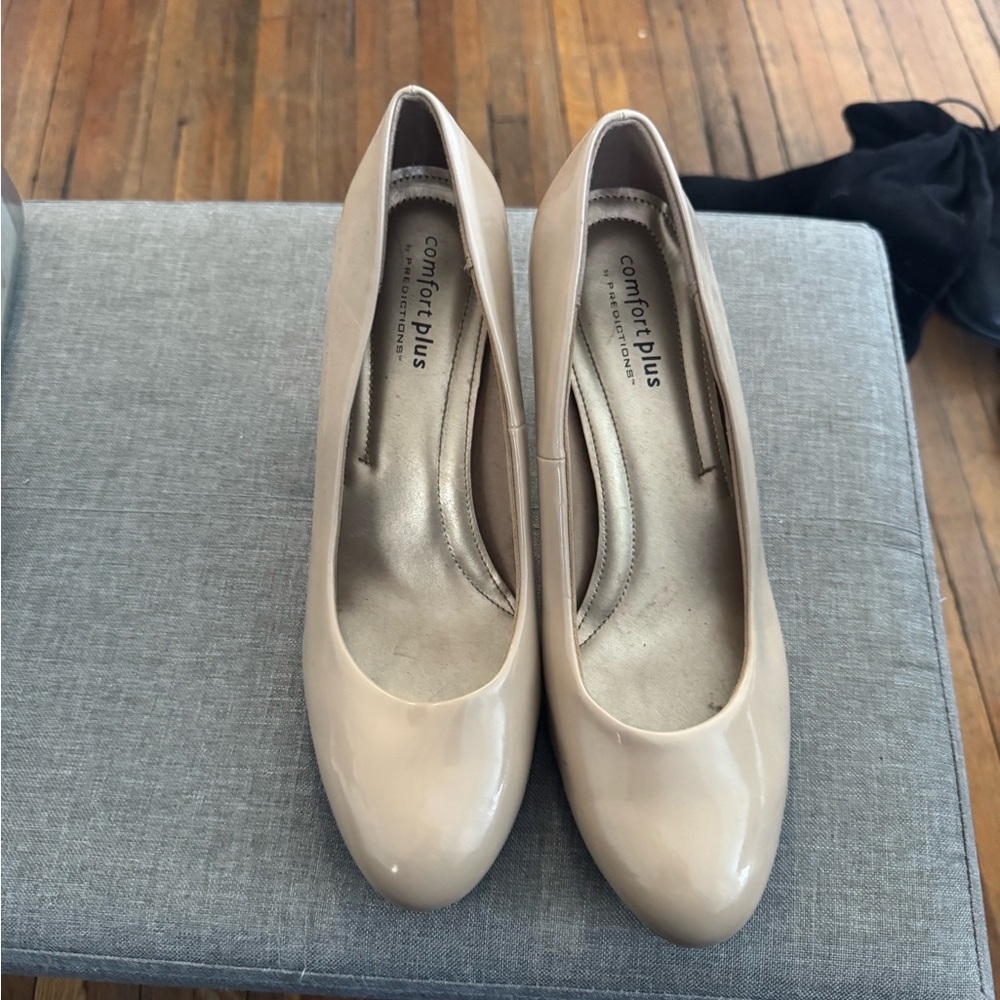 12W Women’s Nude Heels